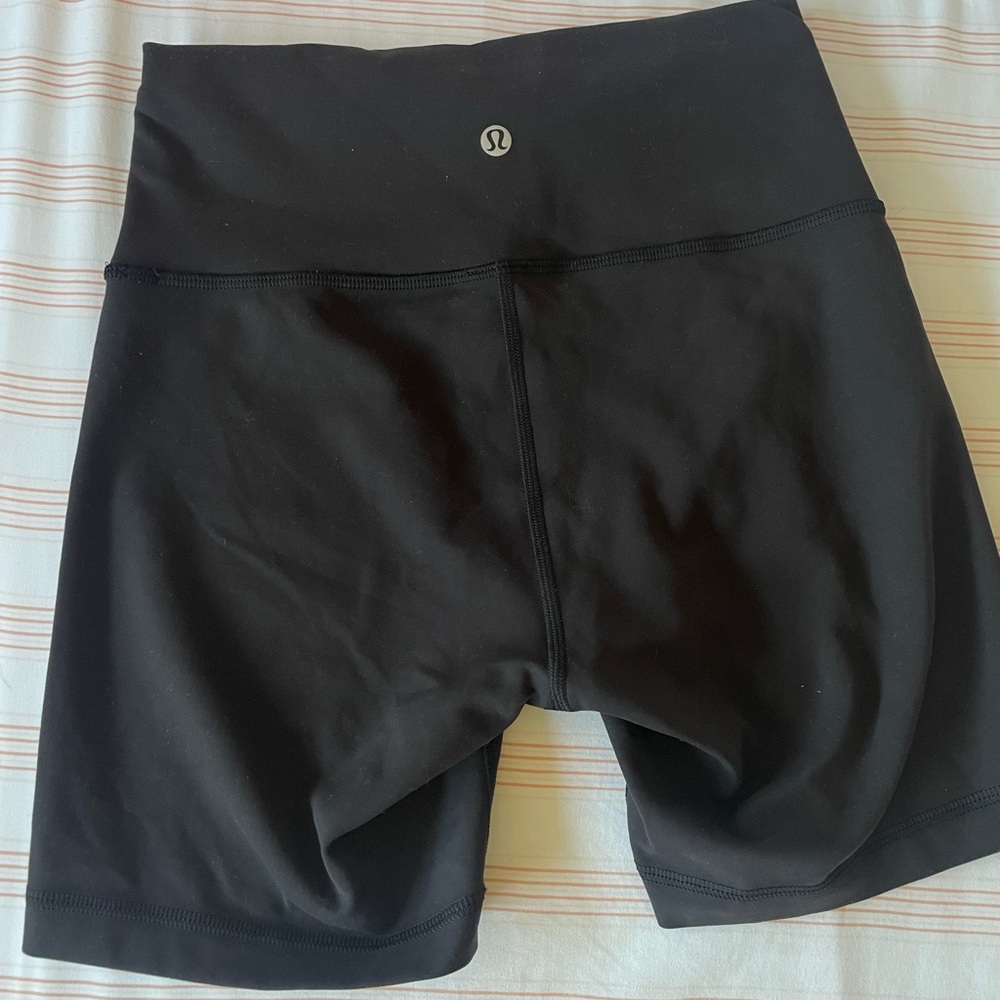 Lululemon Wunder Train High-Rise Short 6" Black Size 6 Spandex